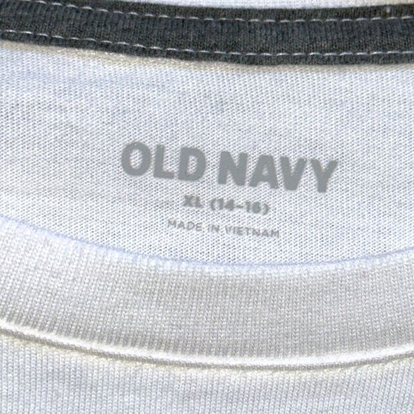 Old Navy Boys white long sleeved t-shirt with prints NWOT - Picture 3 of 4